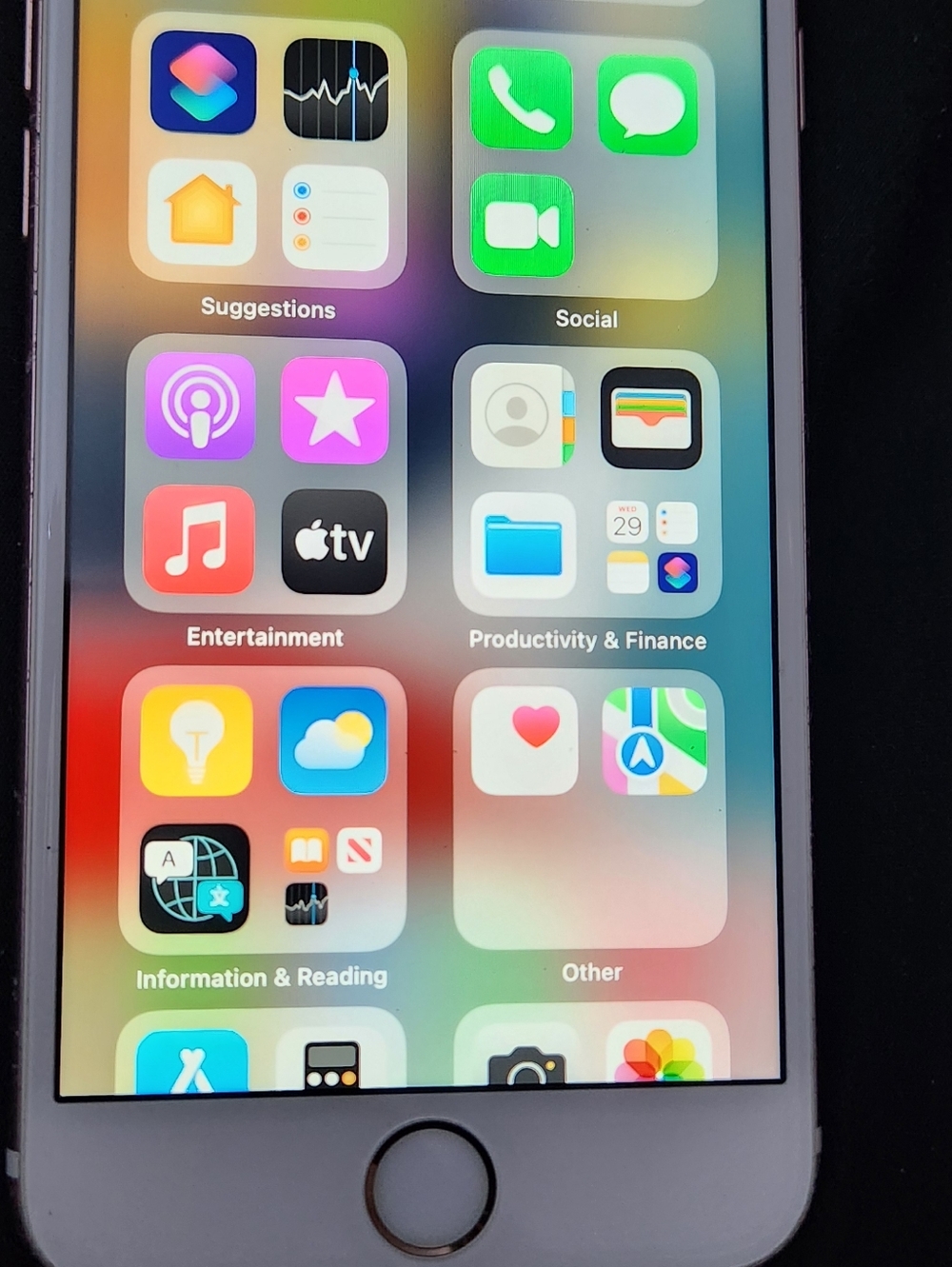 Apple iPhone 6s 16GB Unlocked – Good Condition + Case - Picture 3 of 8